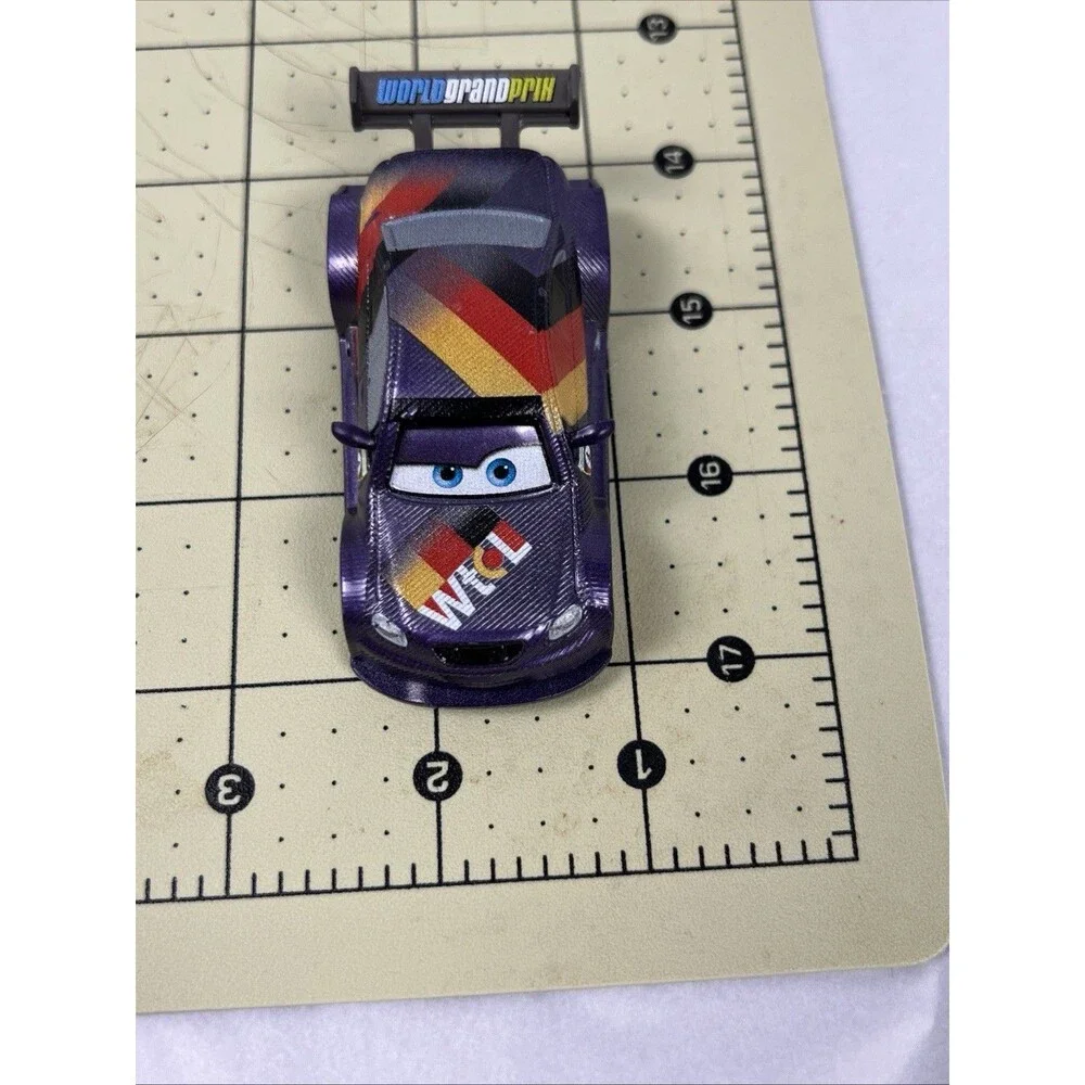 Mattel Disney Pixar Cars Max Schnell 1:55 scale die-cast Carbon Racers Edition
